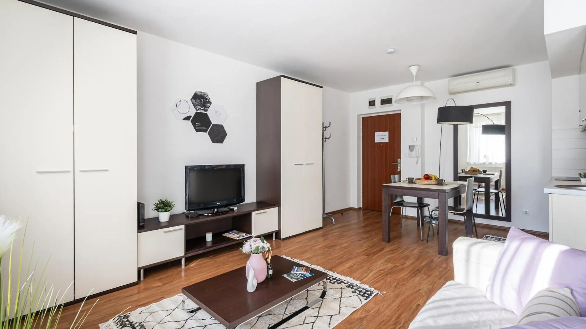 Harmony Hideaway Apartment Budapest 0*,